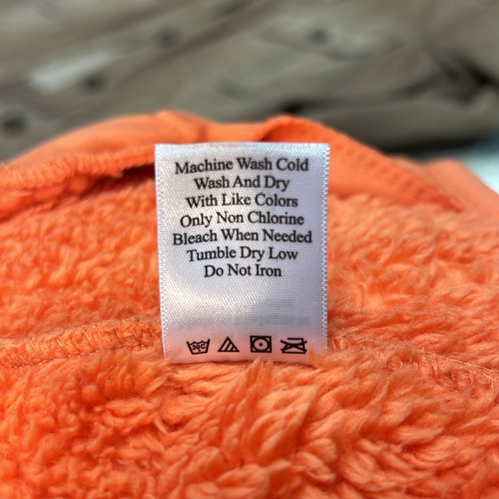 Coldwater Creek Women’s Outerwear Vest. EUC.  Size Medium. Tangerine Fleece. - Picture 8 of 8